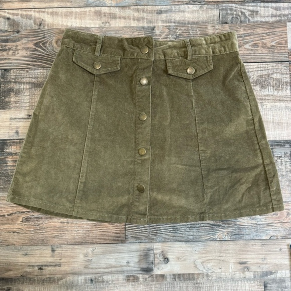 On The Road Green Corduroy Mini Skirt Size‎ Large